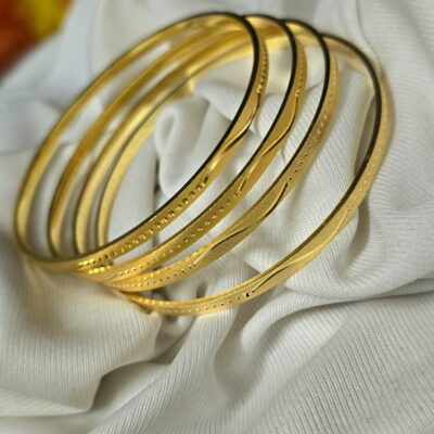 foaming  real gold tone bangle