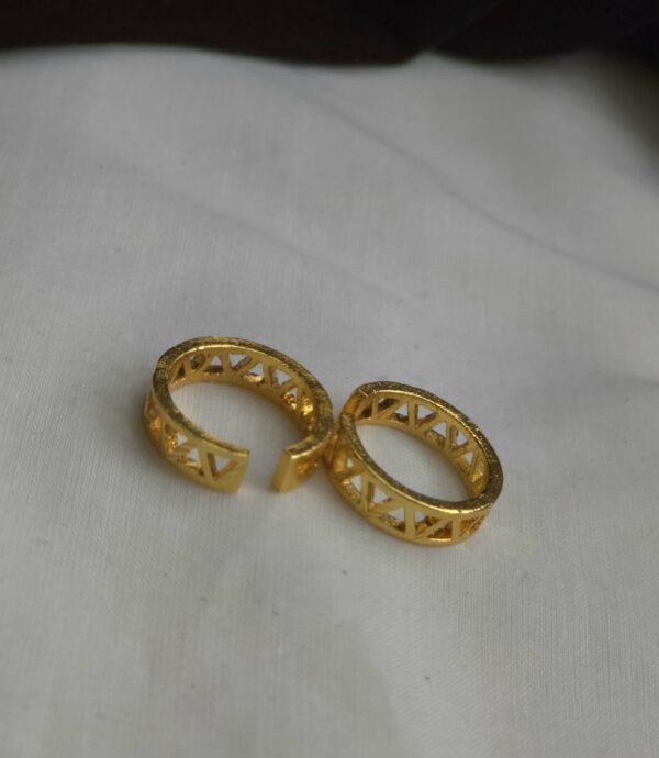  adjustable toe ring