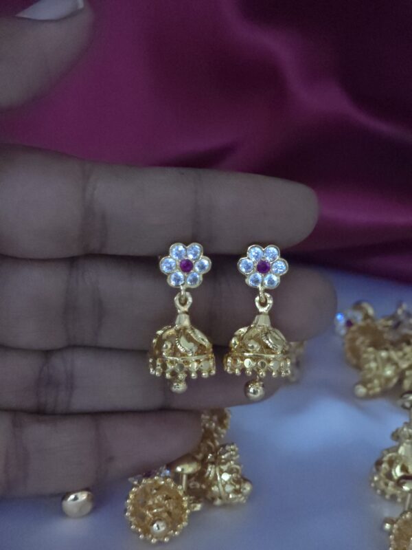 impon jhumka