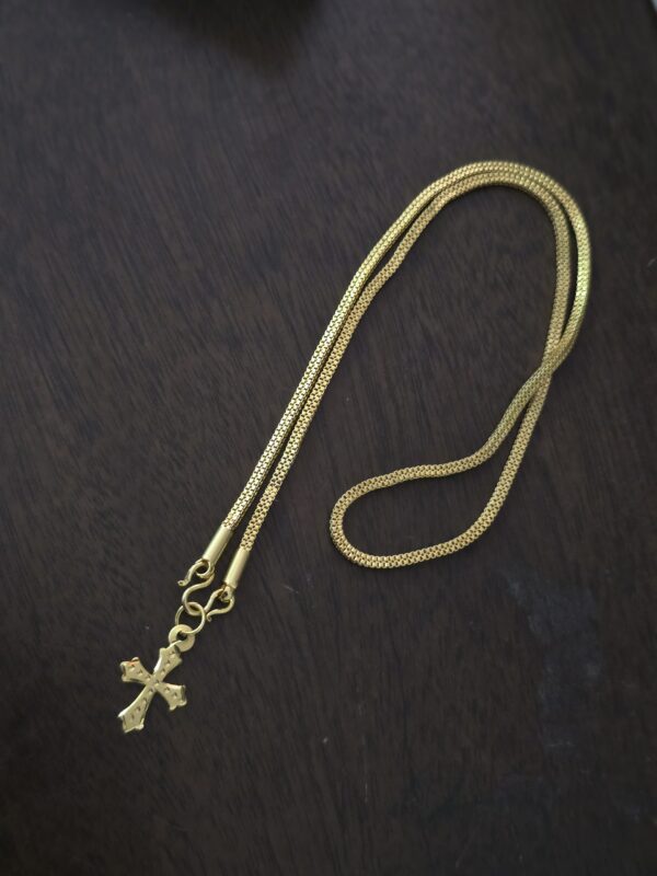 cross dollar with 18 inches chain