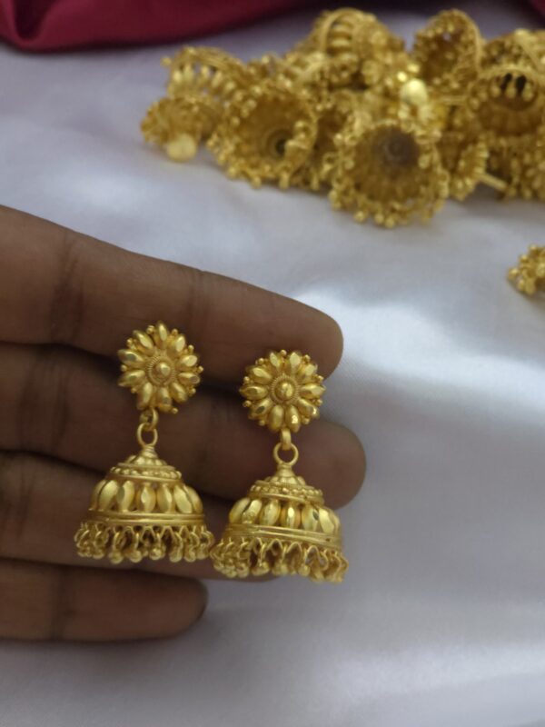 foaming jhumka