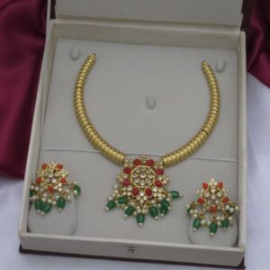 Premium coral necklace with stud