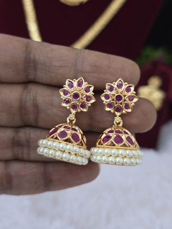  foaming pearl ad jhumka