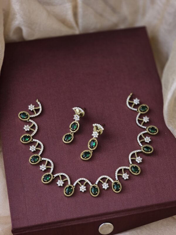 Premium Ad  emerald Diamond Necklace