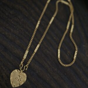 Premium 18 inches foaming om comes with heart dollar chain