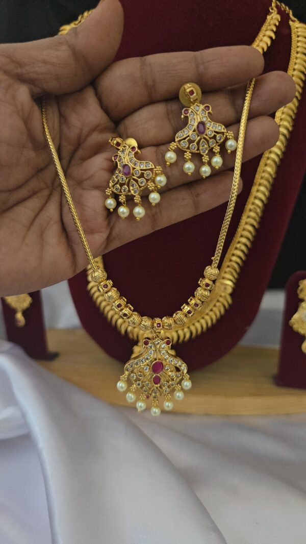 Premium Matt ad Pallakku Peacock Hasli Necklace with stud