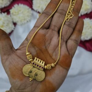 Premium foaming coin necklace comes ruby stone