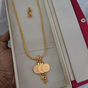 Premium foaming nagas coins comes long chain with stud