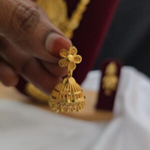 Premium foaming detachable jhumka