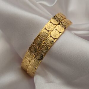 Premium foaming lakshmi coin bangle