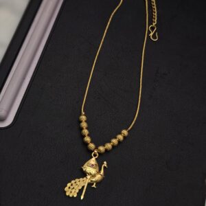 Premium foaming ad peacock necklace