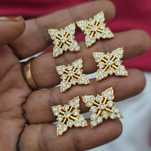  Premium diamond look stud