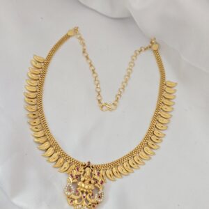  Premium foaming ad lakshmi pendant come arumbu necklace