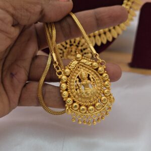 Premium Foaming 28 Inches lakshmi dollar chain