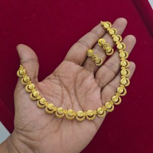 Premium Mat necklace with stud