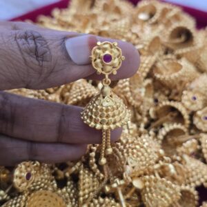 Premium foaming jhumka with chain drops 