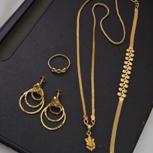 Premium foaming trending dollar chain 