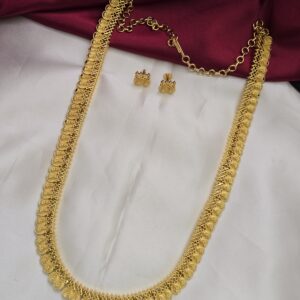 remium Foaming coin haram with stud