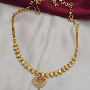 – Premium foaming necklace with AD pendant