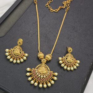 Premium MATT lakshmi necklace with stud 