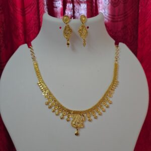  Premium quality foaming necklace with stud 