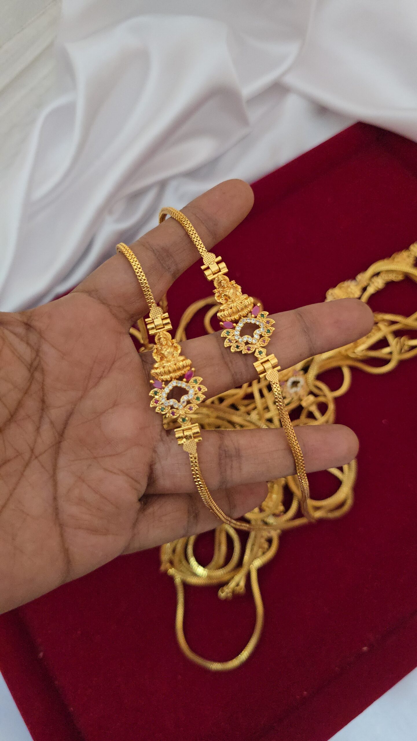 Premium foaming AD stone Mugappu chain Lakshmi design