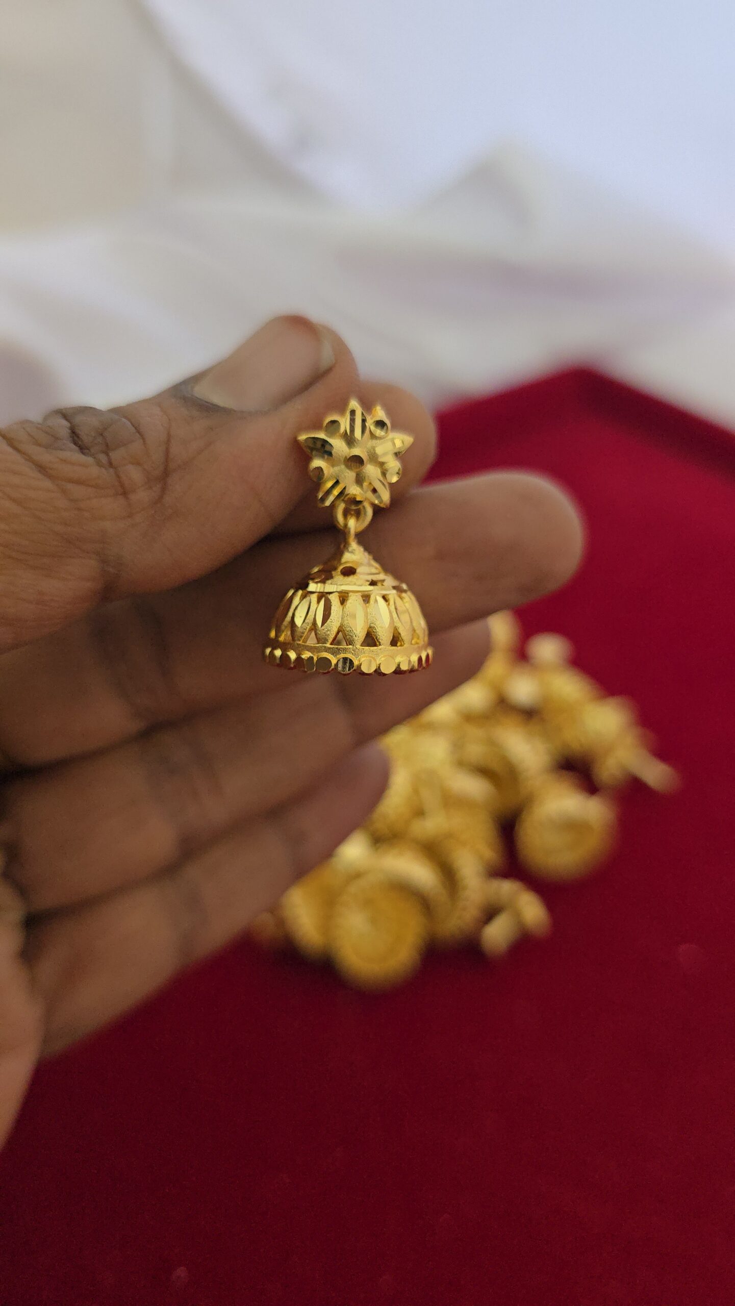Premium foaming plain jhumka