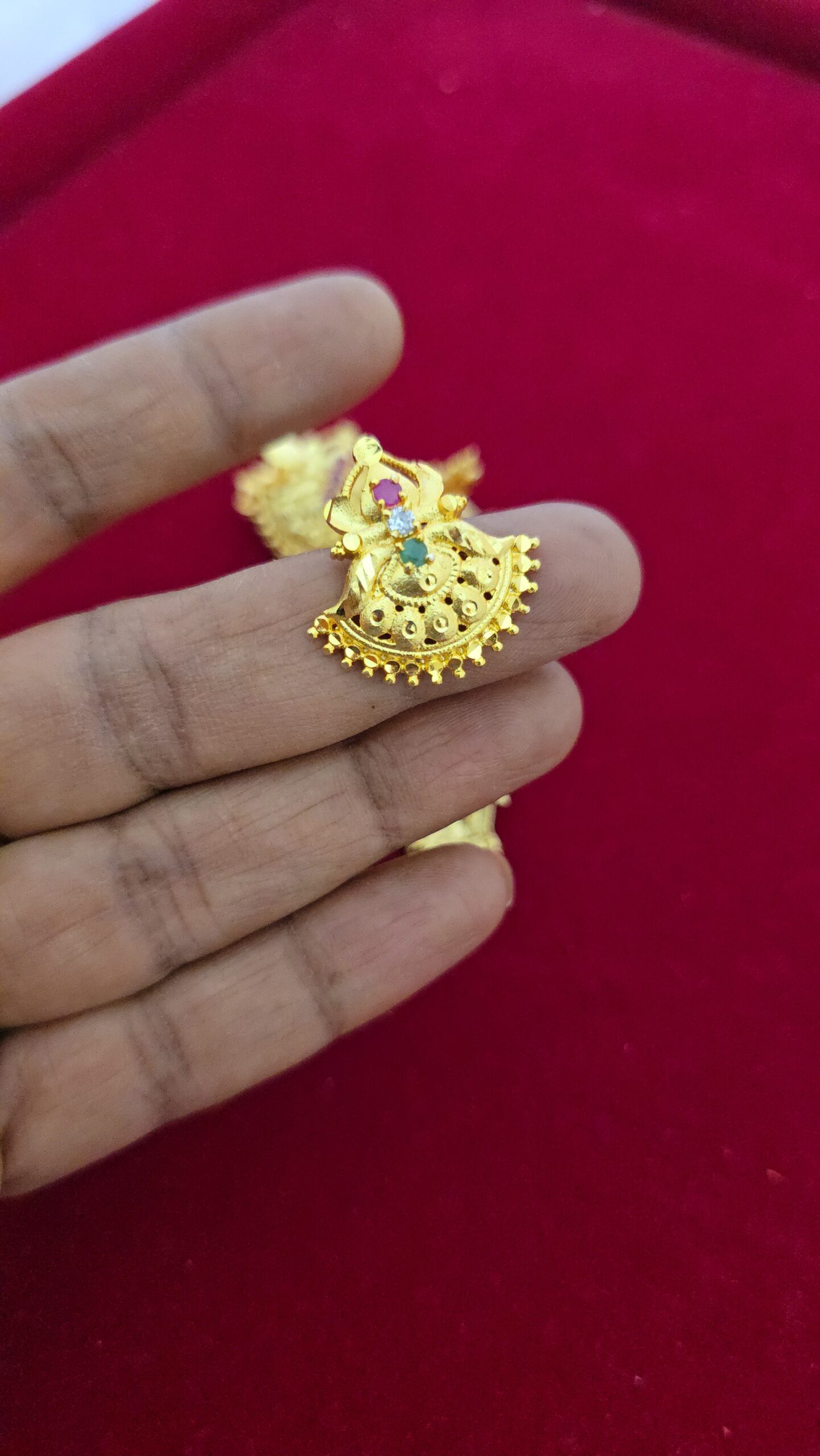 Premium foaming stone stud earing