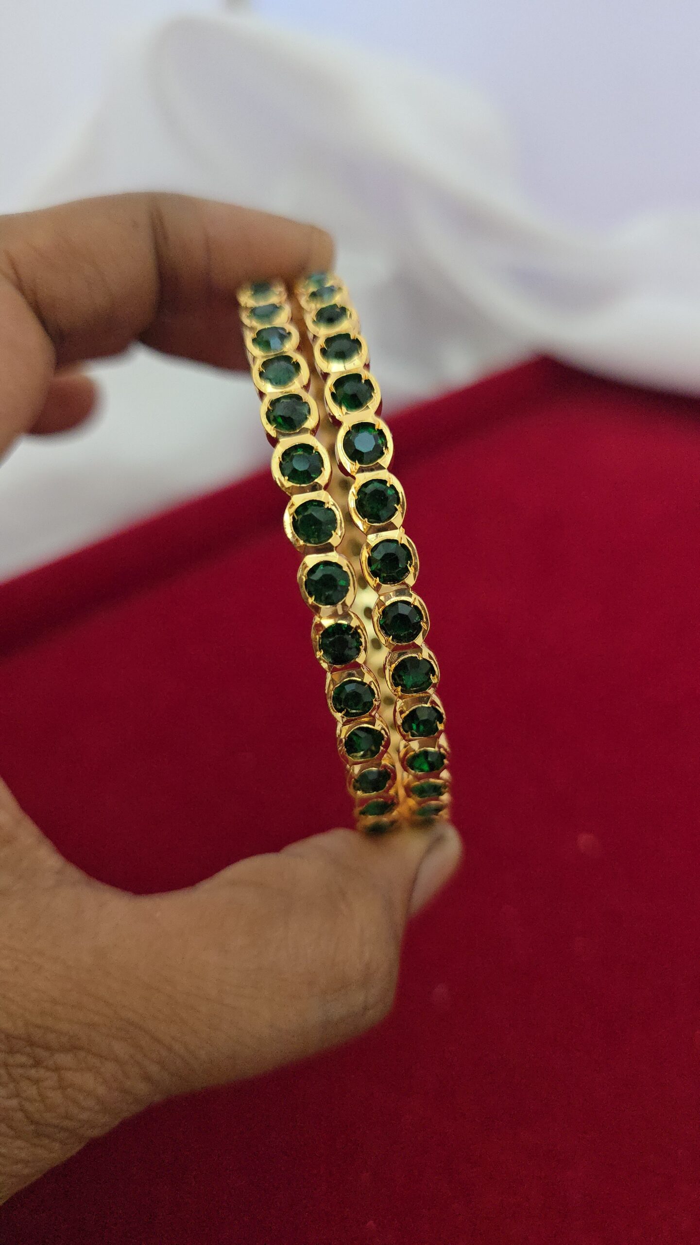 Premium foaming royal green banlge