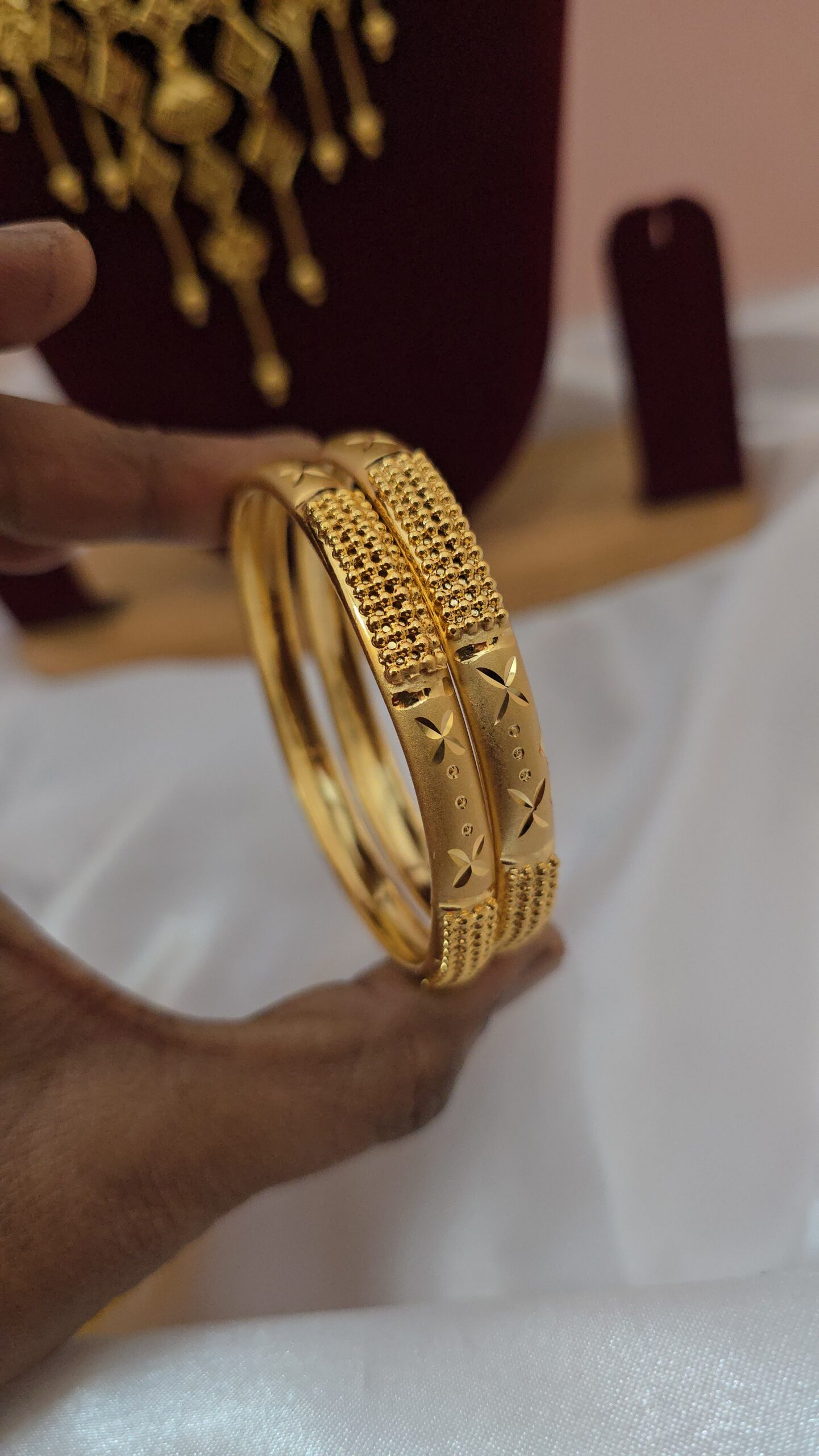 Premium foaming plain bangle