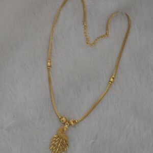 premium foaming peacock necklace