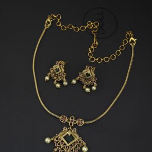 Premium mat hasli necklace with stud 