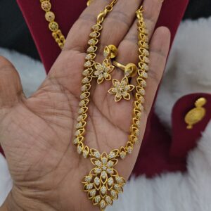 Premium  mat necklace with stud 