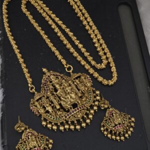 premium mat 40 inch sivan paravathy dollar chain with earings 