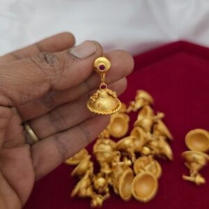 Premium foaming ad stone jhumka 