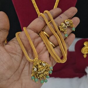 Premium matt 32 inch nakshi dollar chain with earings 