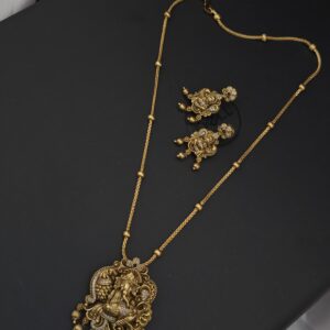  Premium matt Vinayagar dollar chain  with earings