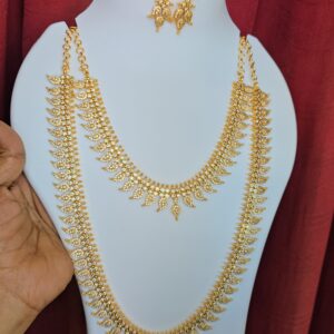 Premium  foaming Ad white stone combo with earings 