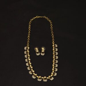 Premium matt necklace with stud 