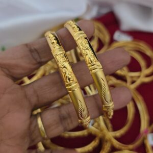 Premium foaming bangle 