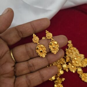 Premium foaming leaf drops earings