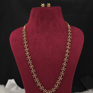 Premium matt diamond replica haram  with earings