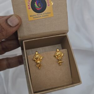 Premium foaming stud