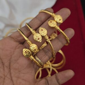 Premium foaming vel adjustable bracelet