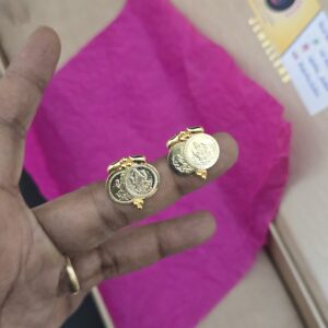 Premium foaming lakshmi coin stud