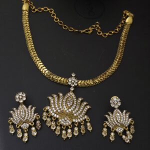 Premium Antique finish atigai with earings  