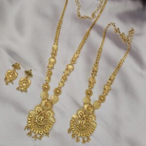  Premium foaming lakshmi combo with earings