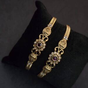 Premium matt lakshmi kemp bangle 