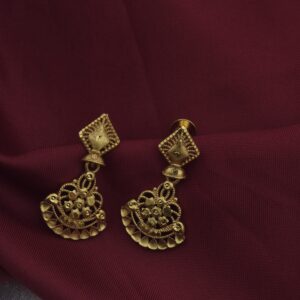 Premium foaming stud