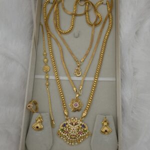 foaming foaming combo of stone dollar chains